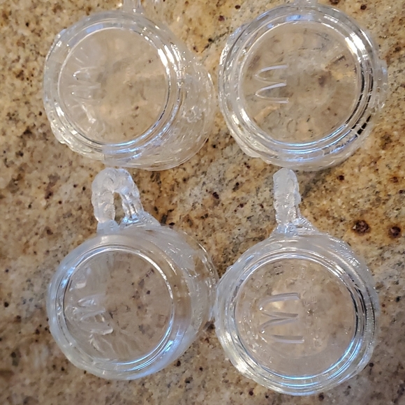 Set of 4 vintage Batman embossed glass mugs - Picture 15 of 15